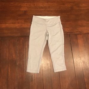 MPG Capri Yoga Pants